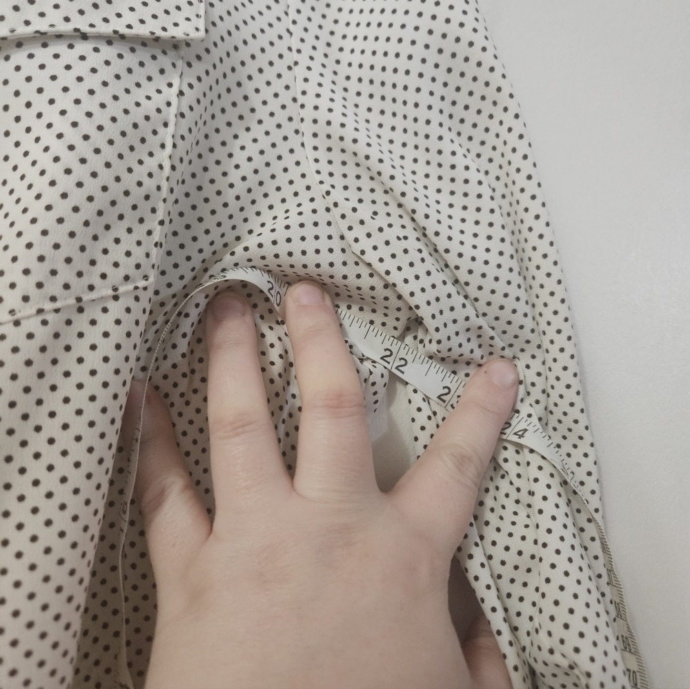 Como Stretch White Polka Dot Button Down Blouse! - Picture 3 of 6